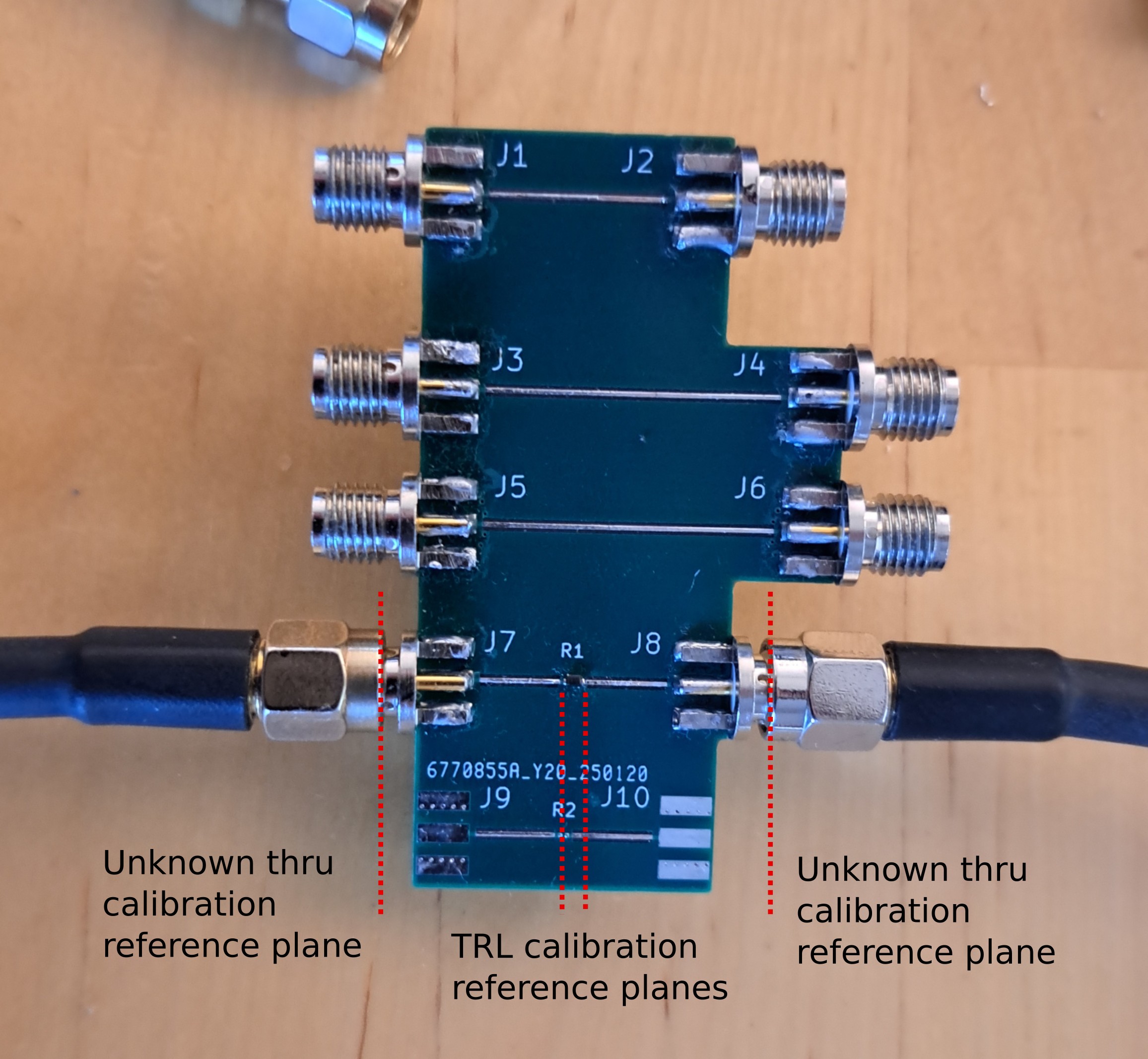 Designing a low-cost high-performance 10 MHz - 15 GHz vector